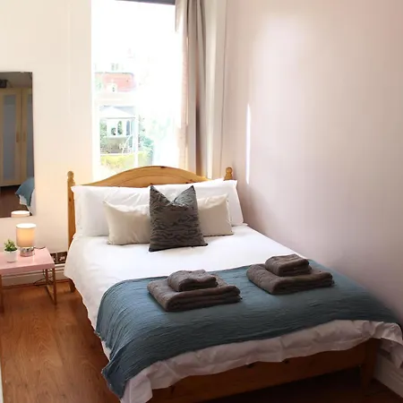 Flat 5, Westhill Апартаменти Лідс