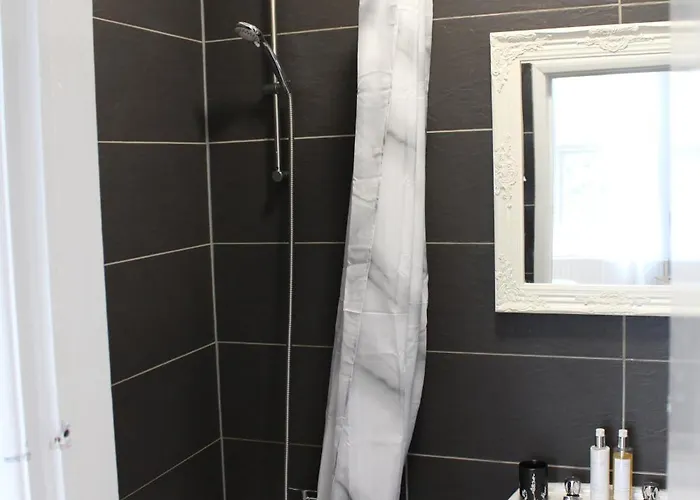 Apartment Flat 5, Westhill *